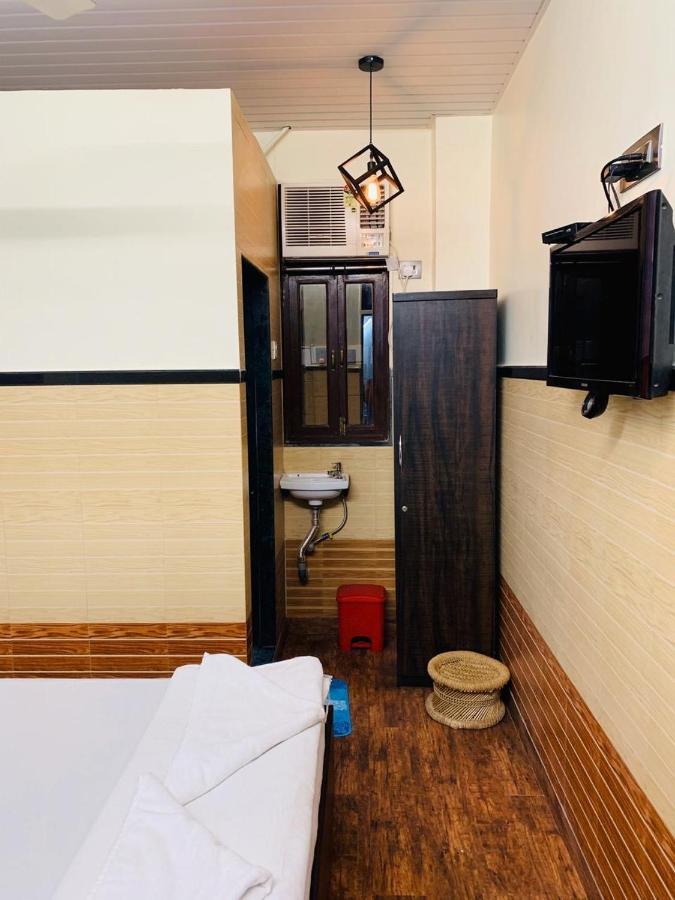 Traveller'S Inn Hotel - Fort ムンバイ エクステリア 写真
