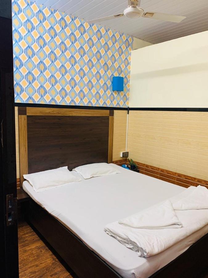 Traveller'S Inn Hotel - Fort ムンバイ エクステリア 写真